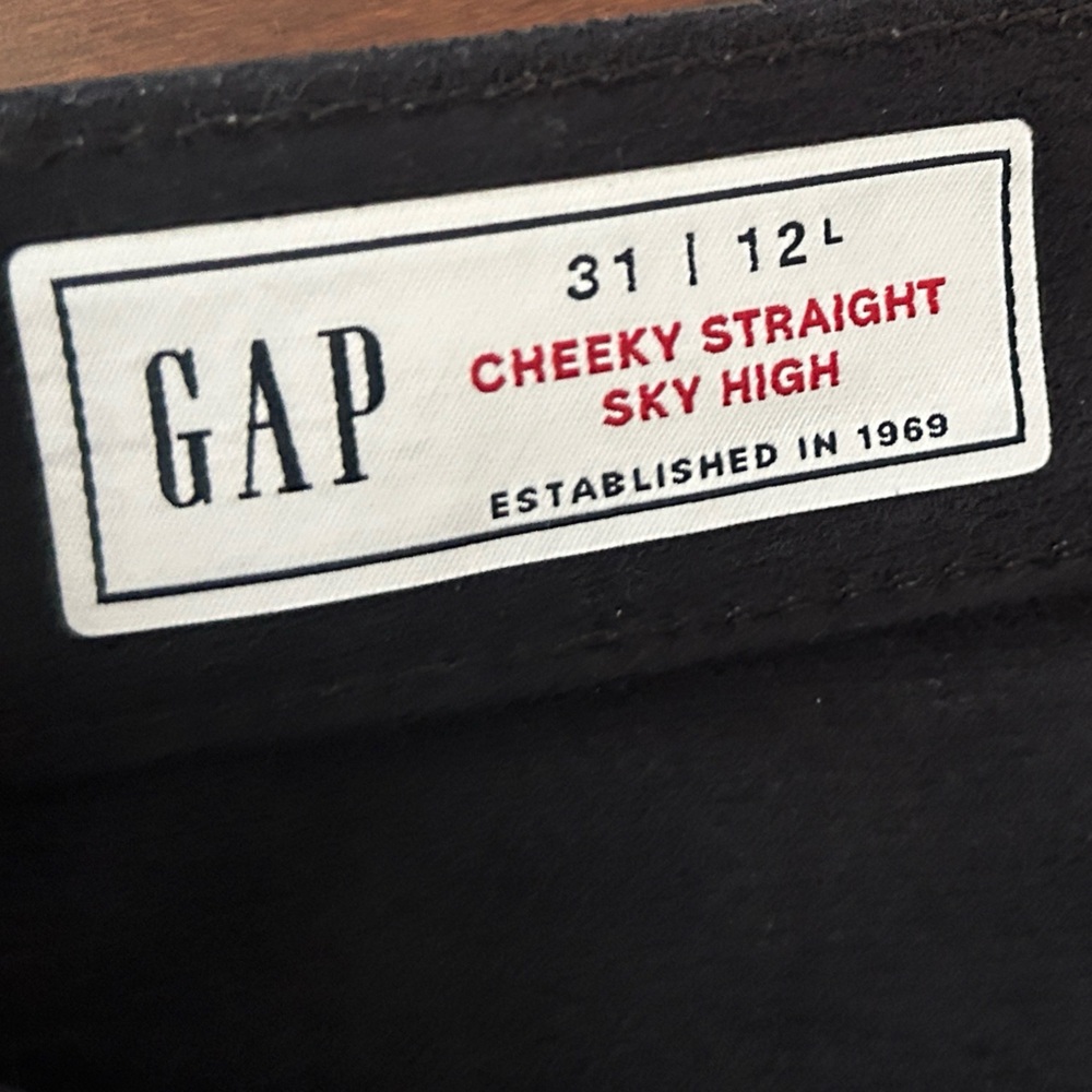 Women's GAP Cheeky Straight Sky High Faux-Leather Jeans Size 31/12L - Picture 6 of 7